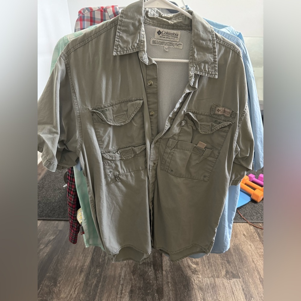 Men’s short sleeve Columbia button up